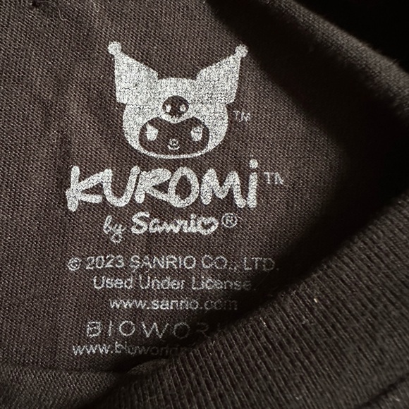 NEW Hot Topic Kuromi Hello Kitty Mischievous Devil Black Graphic T-Shirt Sparkle - Picture 4 of 7